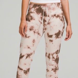 Lululemon Warm Down Jogger NWT